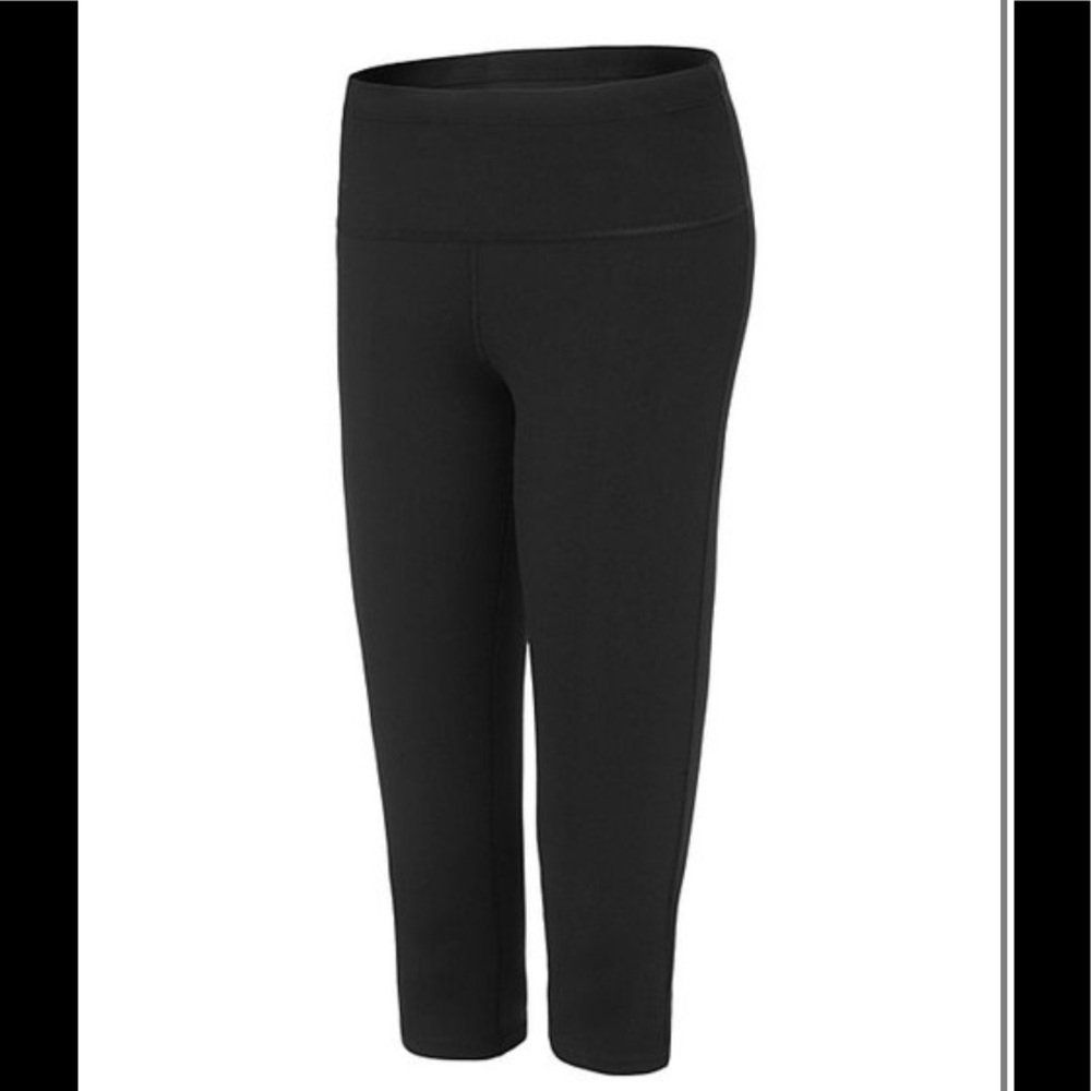 Lorna Jane Performance Capris - image 2